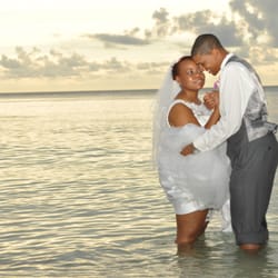Island Getaways Travel Agency - Beautiful sunset wedding, it was picture perfect!