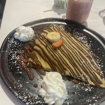 D Spot Dessert Cafe - Strawberry banana crepe - Ice Cream & Frozen Yogurt Near Me - Edmonton, Alberta D Spot Dessert Cafe - Strawberry banana crepe - Ice Cream & Frozen Yogurt Near Me - Edmonton, Alberta