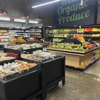 Hank’s Organic - Produce - Health Markets Near Me - Los Angeles, California