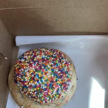 Sweet Thang Baked Goods - White chocolate fundetti - Bakeries Near Me - Hobe Sound, Florida Sweet Thang Baked Goods - White chocolate fundetti - Bakeries Near Me - Hobe Sound, Florida