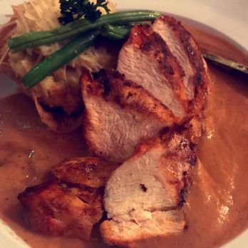 Sol de Mexico - Chicken in Allmond sauce - Mexican Near Me - Chicago, Illinois