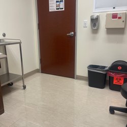 Arrowhead Orthopaedics-Rancho Cucamonga - I'm waiting in this room