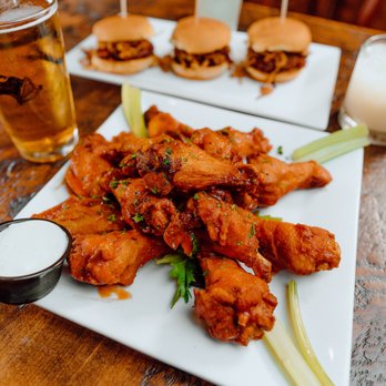 Harp & Hound - Irish Pub Near Me - Islip, New York