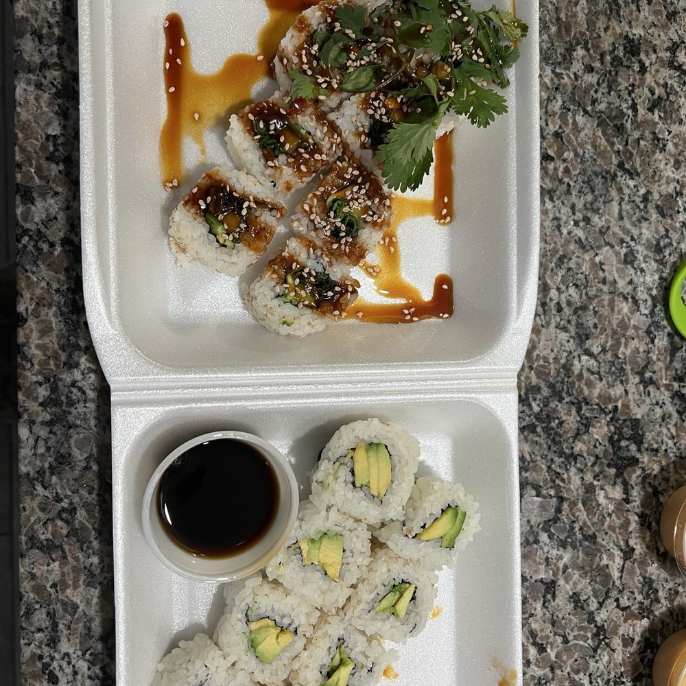 Avocado roll & veggie roll.
