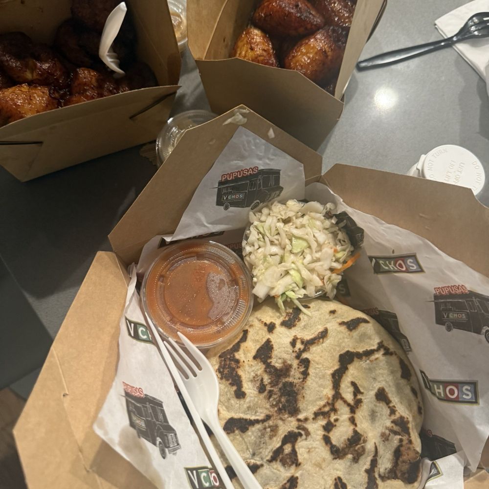 Vchos - Pupusas - Salvadoran Near Me - Rancho Cucamonga, California
