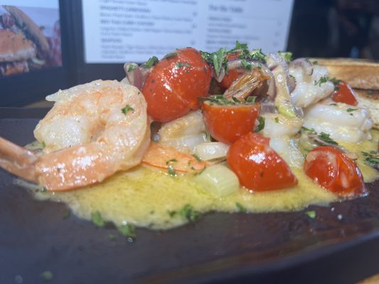 Cavo Bar+Kitchen by null