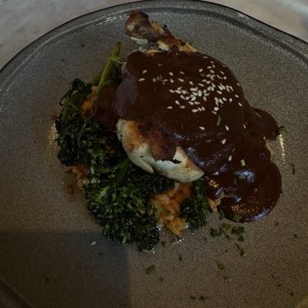Anson 11 - Chicken breast - New American Near Me - El Paso, Texas