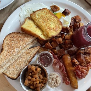 Au Bonnet d'Âne - Cafes Near Me - Quebec City, Quebec Au Bonnet d'Âne - Cafes Near Me - Quebec City, Quebec