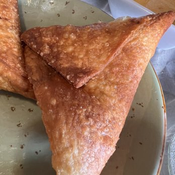 Flavors From Afar - Vegetable samosas - Somali Near Me - Los Angeles, California Flavors From Afar - Vegetable samosas - Somali Near Me - Los Angeles, California
