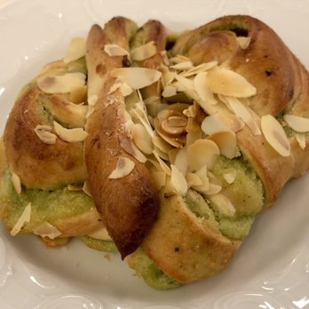 Karl Fazer Café - Pistachio pastry - Coffee & Tea Near Me - Helsinki, 18