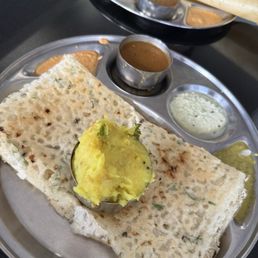 Onion Rava Masala Dosa