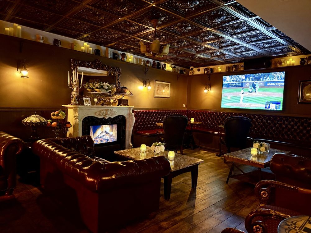 Social spots from Liffy II Bar