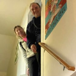Blyss Yoga Vermont - Happy guests at one of our fun and delicious vegan parties- chili and gluten free brownies! Art! And poetry slam!
