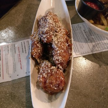 Common Theory - Happy hour parmesan garlic wings - Gastropubs Near Me - San Diego, California