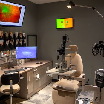 Vision Source Rio - Exam room. - Optometrists Near Me - Rio Rancho, New Mexico