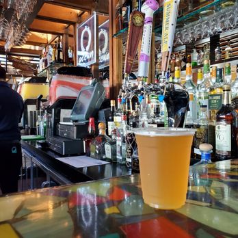 Ocean - Fully stocked bar with a few local beers on tap - Seafood Near Me - Bayville, New York