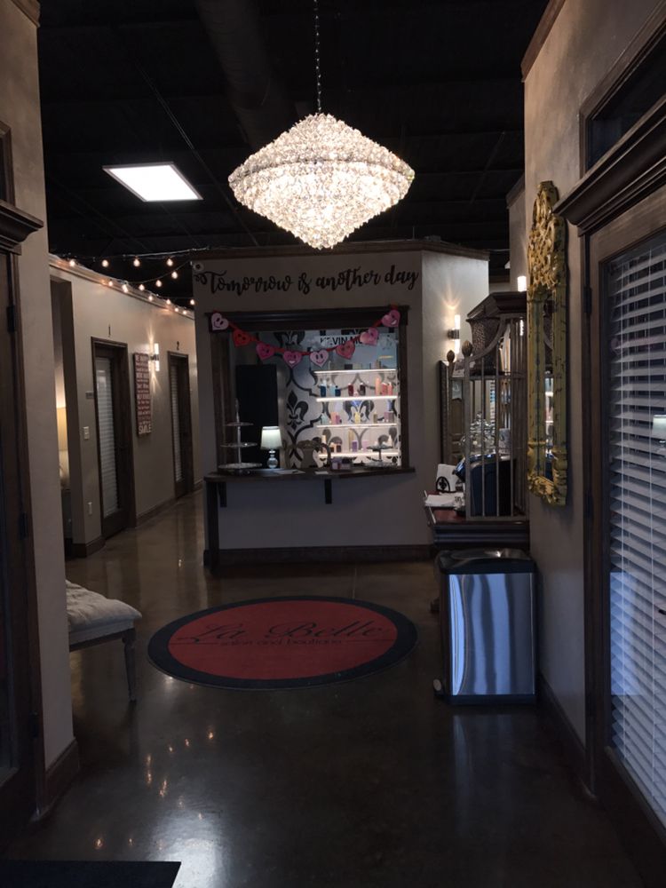 La Belle Salon and Boutique Logo