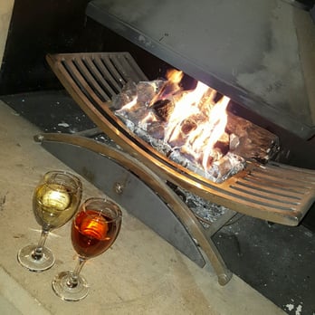 The Holyrood Hotel - Wee vino by the fire after a relaxing day in the spa - Hotels Near Me - Bundoran, DL
