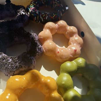 Yo Mochi - Mango, matcha, strawberry, ube cookies and cream, and chocolate sprinkle - Donuts Near Me - Henderson, Nevada Yo Mochi - Mango, matcha, strawberry, ube cookies and cream, and chocolate sprinkle - Donuts Near Me - Henderson, Nevada