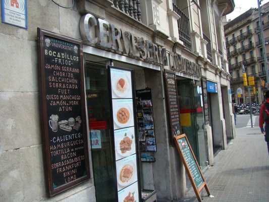 Cerveseria Universitat by null