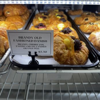 Batter & Mac - Yum - Bakeries Near Me - Milwaukee, Wisconsin
