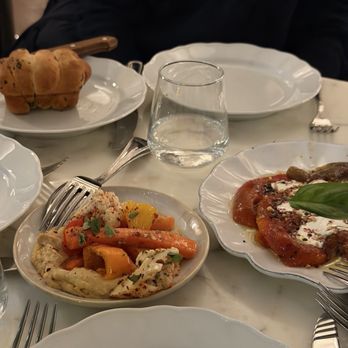 Park Rose - Garlic Bread, Giardiniera, Peppers w Stracciatella - Italian Near Me - New York, New York Park Rose - Garlic Bread, Giardiniera, Peppers w Stracciatella - Italian Near Me - New York, New York