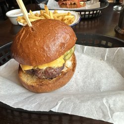 Flaming Cow - Cheeseburger (classic)