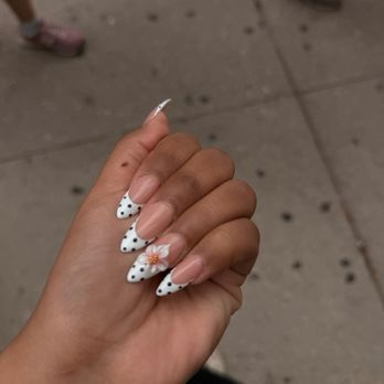 Elegant Nails On Wells - Obsessed once again - Nail Salons Near Me - Chicago, Illinois