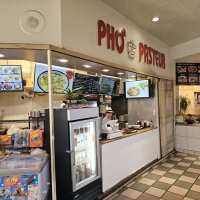 Pho Pasteur by null