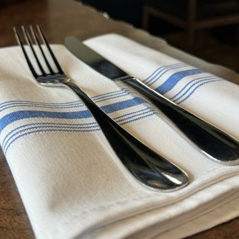 Sunny Side Cafe - Linen - Breakfast & Brunch Near Me - Seal Beach, California Sunny Side Cafe - Linen - Breakfast & Brunch Near Me - Seal Beach, California