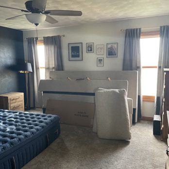 Ashley Store - Furniture Stores Near Me - Rockford, Illinois