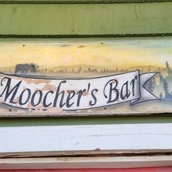Moochers Bar