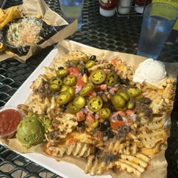 The Trap Bar and Grill - Wydaho nacho