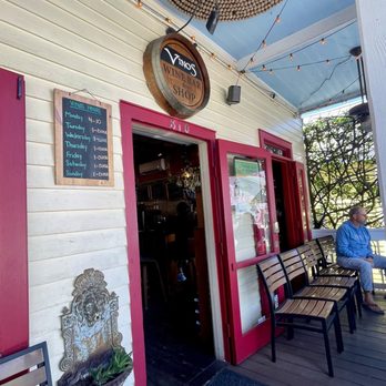 Vinos On Duval - Front door & patio - Wine Bars Near Me - Key West, Florida