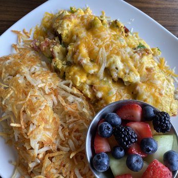 Colonial Cafe - Naperville - Supreme omelette - Ice Cream & Frozen Yogurt Near Me - Naperville, Illinois
