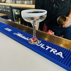W XYZ Bar