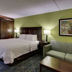 Hampton Inn DuBois - Guest room