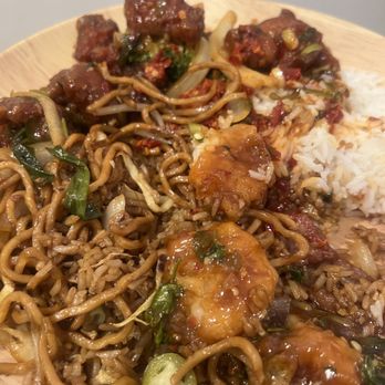 Teng's Restaurant - a plate of chinese food - Chinese Near Me - Levittown, New York