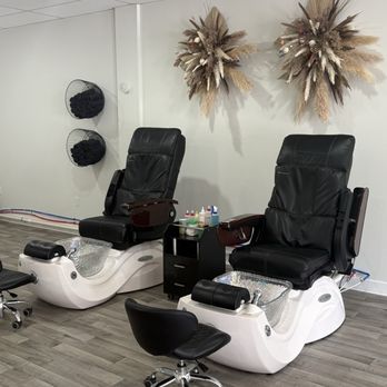 Everything Tips & Toes - Pedicure Area - Nail Salons Near Me - Walterboro, South Carolina Everything Tips & Toes - Pedicure Area - Nail Salons Near Me - Walterboro, South Carolina