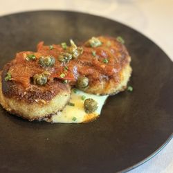 7593 Chophouse - Crabcakes
