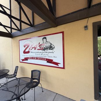 Zia's - Patio - Italian Near Me - Toledo, Ohio Zia's - Patio - Italian Near Me - Toledo, Ohio