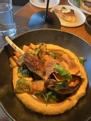 District Kitchen & Bar by null