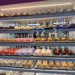 Delicious dipped apple selection! Delicious dipped apple selection!