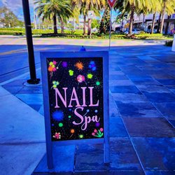 Paradise Nails and Spa
