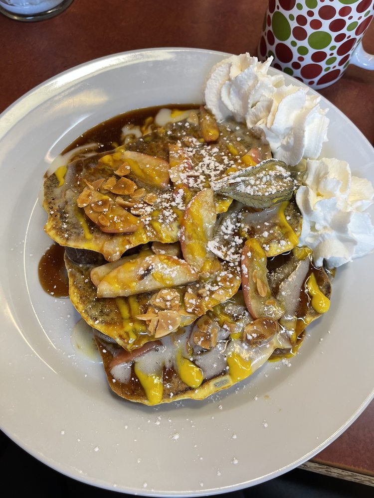 SPOONS DINER Updated September 2024 149 Photos & 113 Reviews 2915