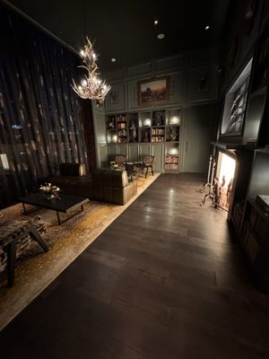 Grand Bohemian Lodge Greenville, Autograph Collection by null
