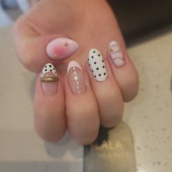 Lala Nail & Spa