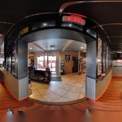 Home Plate Bay Street Grill