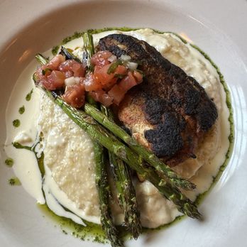The Kill Devil Grill - Blackened mahi - American Near Me - Kill Devil Hills, North Carolina