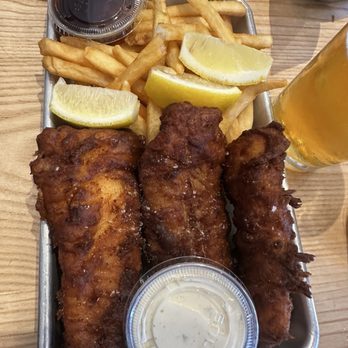 Bandit Dolores - Fish 'n Chips + extra fish - Breakfast & Brunch Near Me - San Francisco, California Bandit Dolores - Fish 'n Chips + extra fish - Breakfast & Brunch Near Me - San Francisco, California